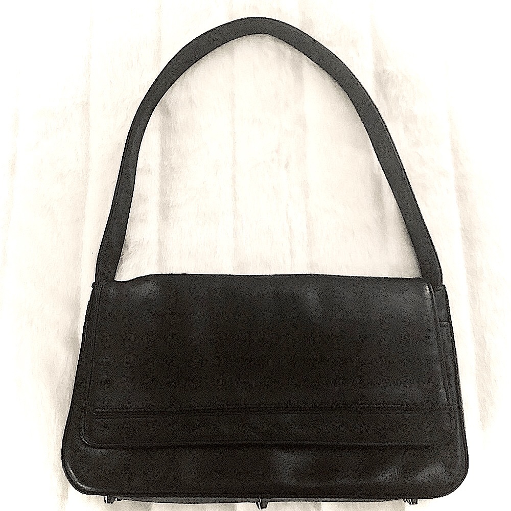 PERLINA black shoulder handbag.